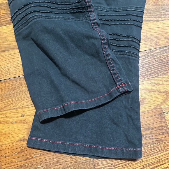 Y2K Revolt Low Rise Black Cropped Moto Jeans Red Stitching Juniors Size 3 Punk - Picture 10 of 16
